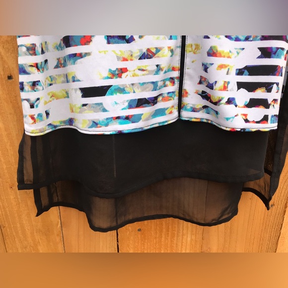 Worthington Black And White Multicolored Sleeveless Blouse Size Medium - Picture 7 of 9